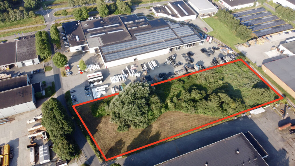 Plastonic buys adjacent property to facilitate further growth